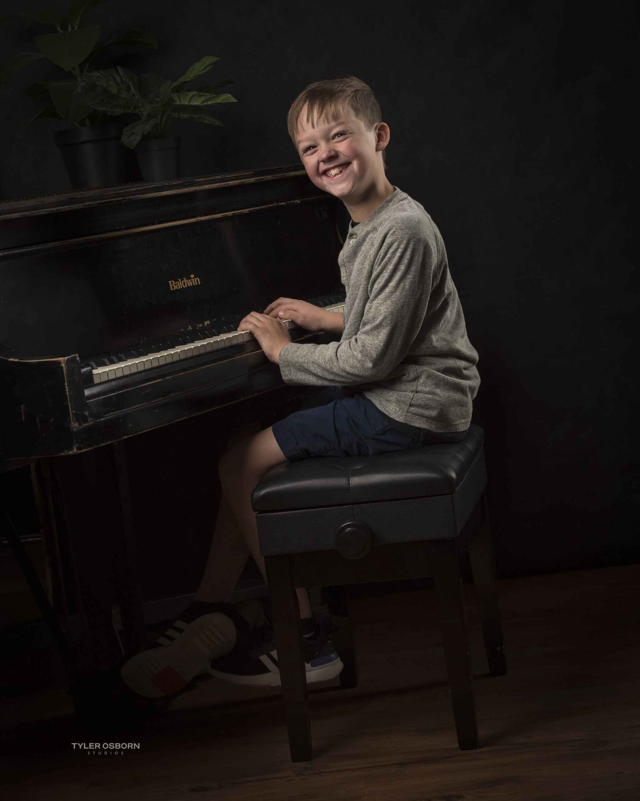 TOS Music lessons near me music store st joseph mo guitar lessons near me piano lessons st joseph mo drum lessons near me violin lessons